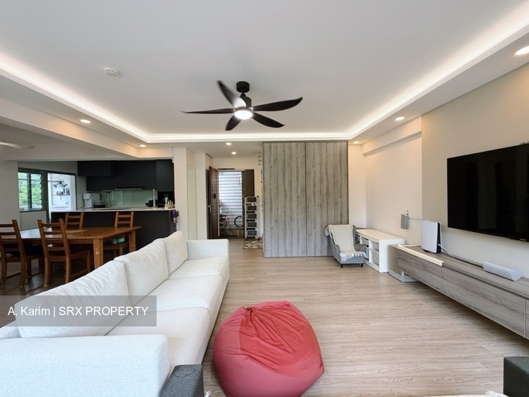 Blk 874B Tampines Greenflora (Tampines), HDB 5 Rooms #563196321